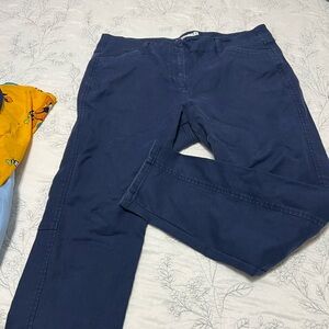 Vineyard Vines Woman’s Dark Blue Ankle pants
